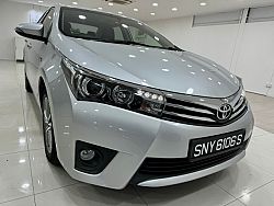 Toyota Corolla Altis 1.6L CVT Elegance LED Keyless 2015 Silver